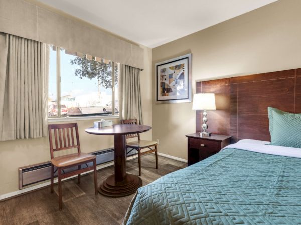 Scottish Fairway Inn