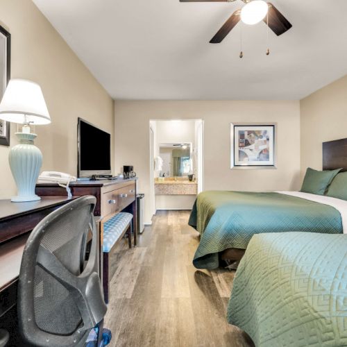 Scottish Fairway Inn