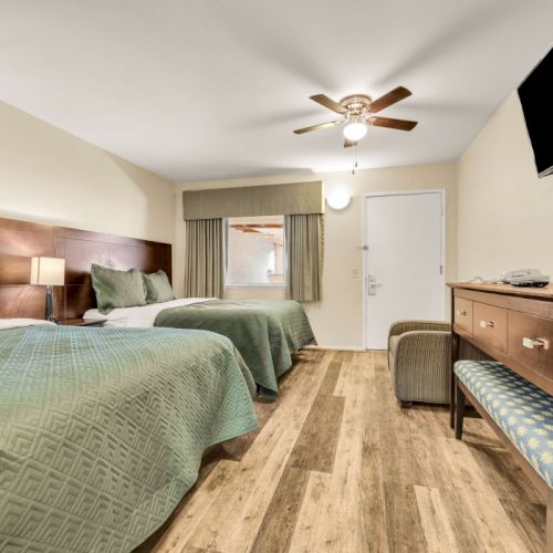 Scottish Fairway Inn